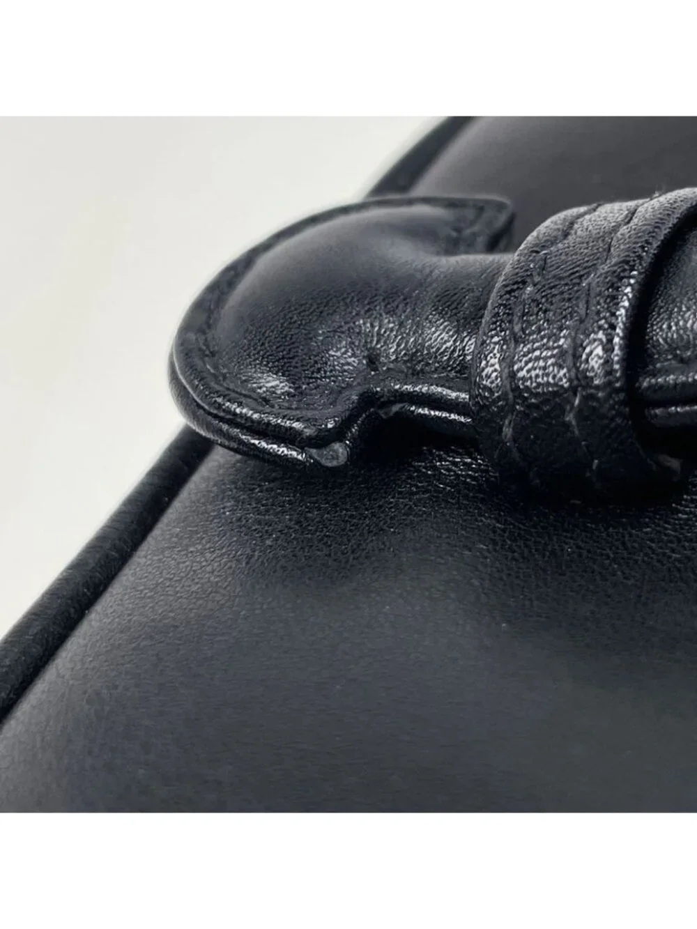 Chanel CC Logo Vanity Bicolor Makeup Pouch Leather Black - Picture 4 of 9